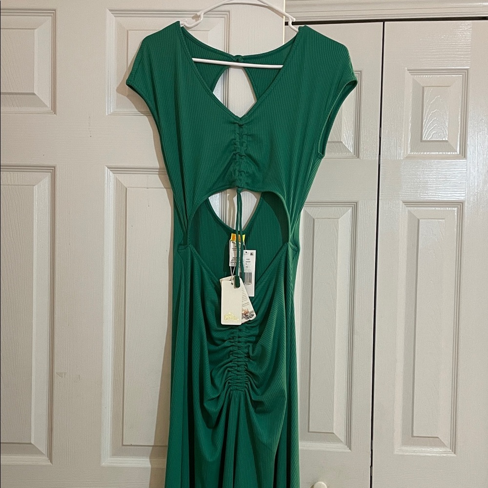 Agua bendita  green beautiful dress